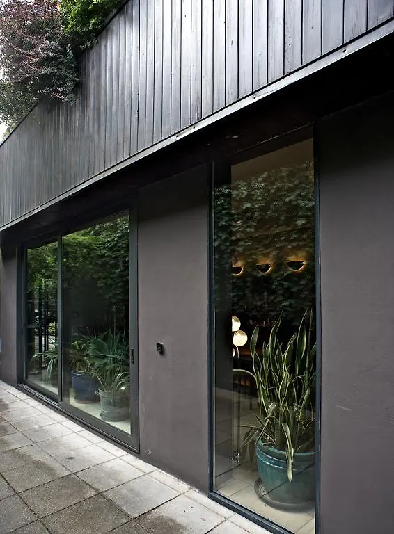 B&B Design Bolonia 3*,